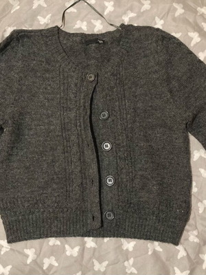 Knitted cardigan H&M grey like new for 6-7 years old