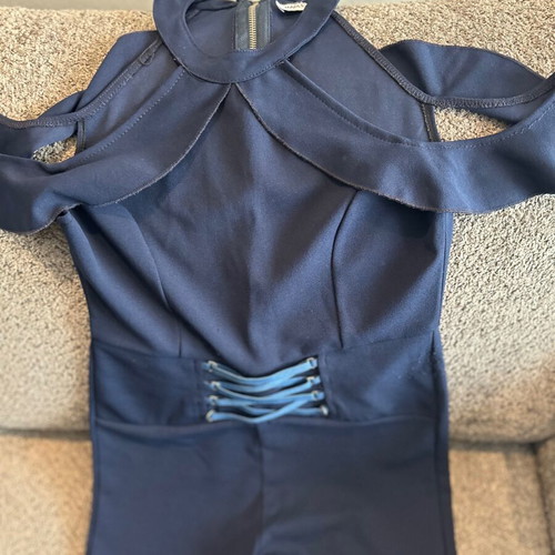 Women's jumpsuit that accentuates curves small-medium