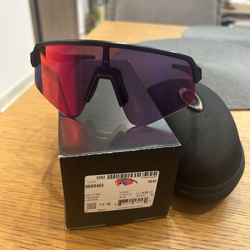 Oakley Sutro Lite Sweep Prizm Road sunglasses like new, multicolor