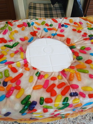 Large donut beach float like new