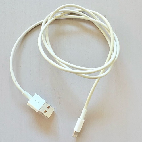 Lighting to USB cable authentic lightly used