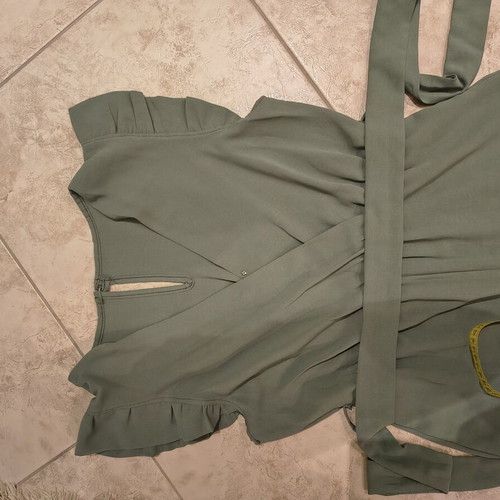 Jumpsuit khaki small medium size like new