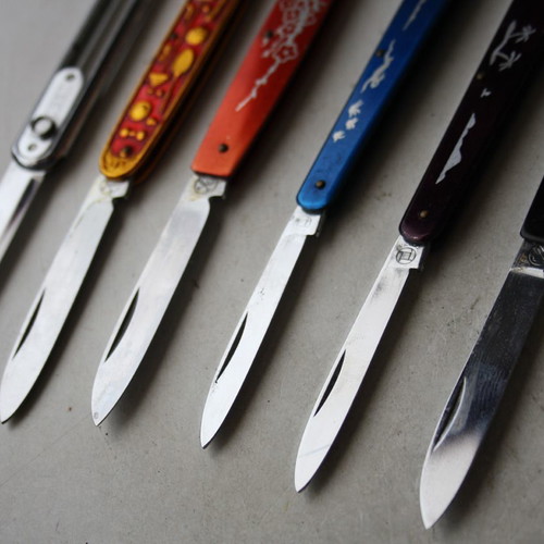 Double Arrow vintage 60's keychain knives set of 6, new