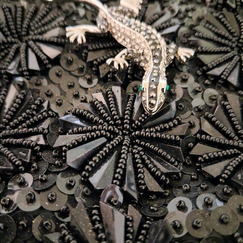 Lizard Pin like new, silver