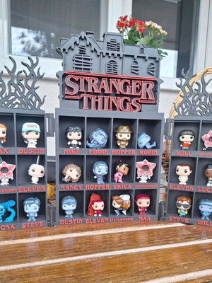 Stranger Things Kinder Joy 3D box like new