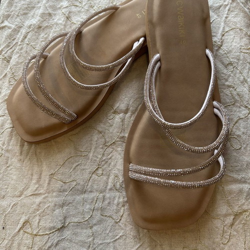 LC Waikiki women's slippers with fine straps and sparkling stones, new, size 40
