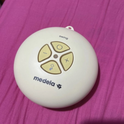 Medela Swing electric breast pump like new with 2-phase technology
