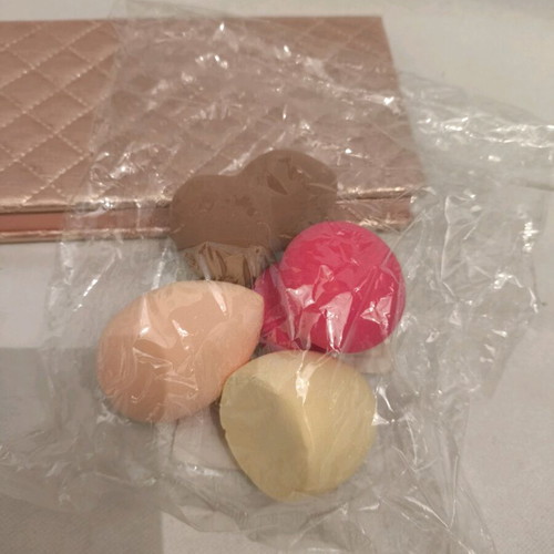 Makeup Revolution palette like new with 4 new beauty blenders