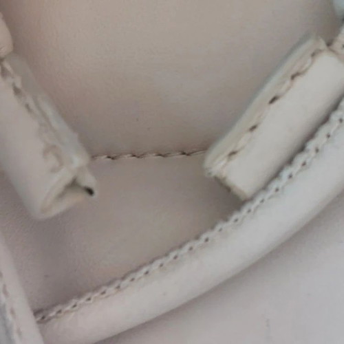 Liebeskind Berlin Tyra Leather Crossbody Mobile Pouch new, coconut color
