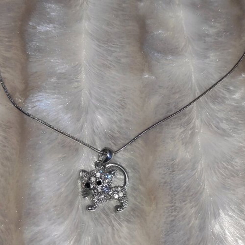 Butterfly women's necklace like new, silver set of 3 pieces