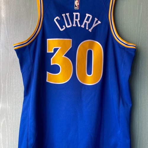 Golden State Warriors Stephen Curry Jersey large like new