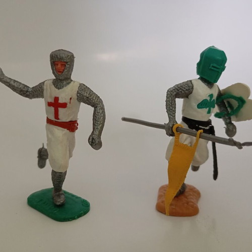 Timpo Toys medieval knights 2 figures used, 1970s
