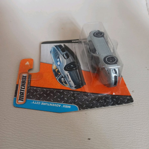Matchbox MBX Adventure City Porsche Panamera 7/120 new sealed