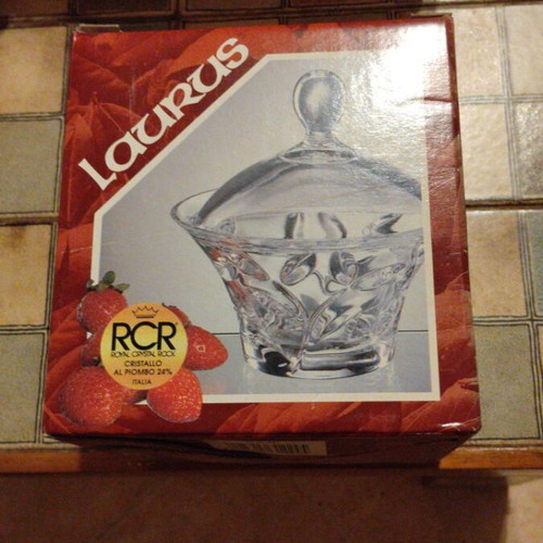Laurus crystal bonbonniere new, 24% lead crystal by RCR Italy