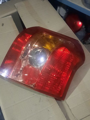 Toyota Corolla right tail light facelift used for 2002-2006