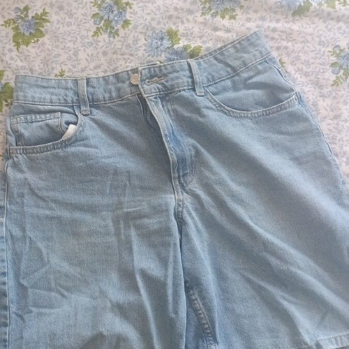 Vero Moda denim shorts like new, size M 38 10, blue