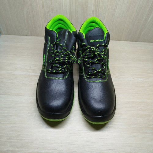 Ergoline safety boots new with steel toe and anti-slip sole