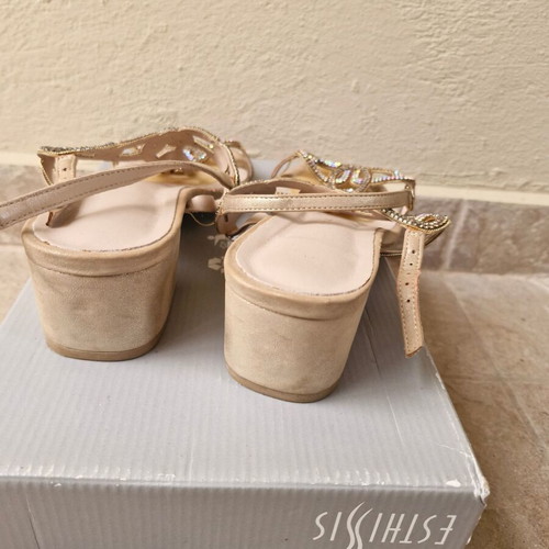 Alma en Pena sandals used, gold with rhinestones, size 39