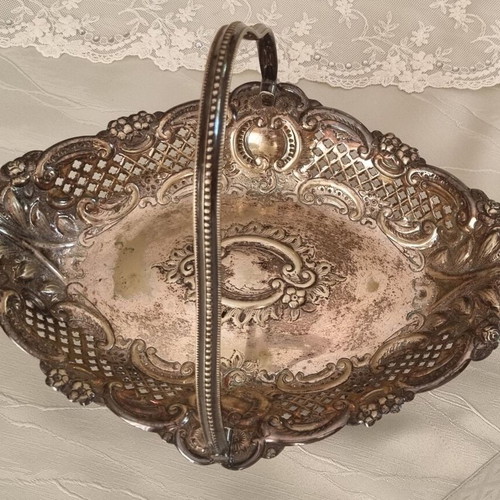 Serving Basket Fruit Bowl Art Nouveau Style like new