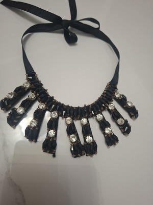 Elegant women's necklace vintage style with strass like new, black
