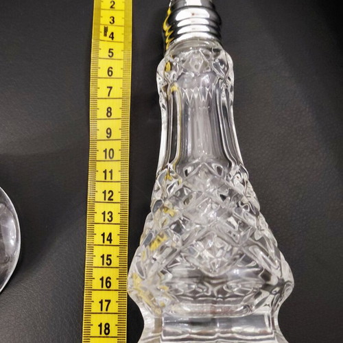 Bohemia 79900 crystal salt and pepper shakers like new