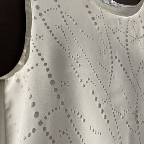 Zara white sleeveless top like new, size S