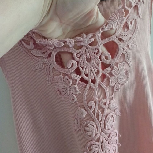 Vintage sleeveless blouse used, pink with lace embroidery