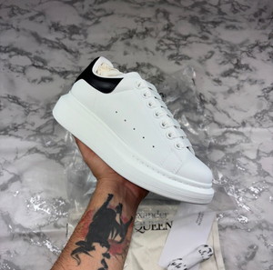 Alexander McQueen παπούτσια γυναικεία ανδρικά White Black Oversized Sneakers Men's women's shoes