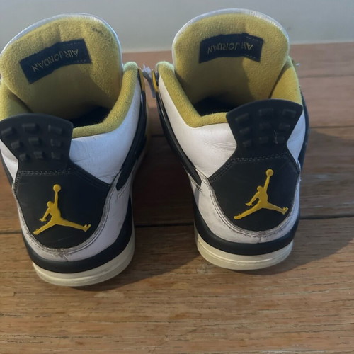 JORDAN 4