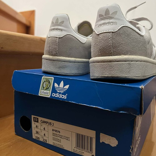 Adidas Campus women's beige suede athletic shoes like new, size 36 2/3