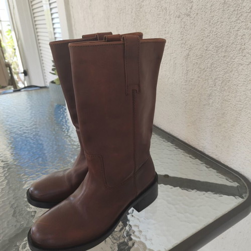 Zara leather boots size 38 like new, brown