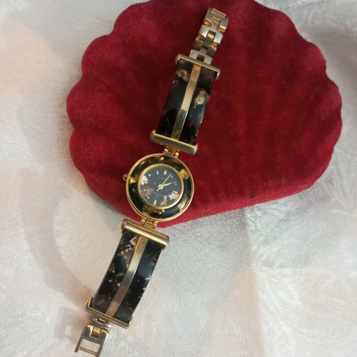 Philippe Renault vintage quartz watch with long life battery, used, women's