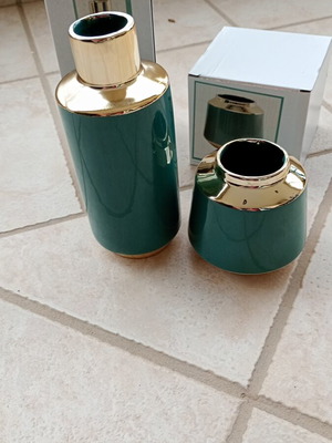 Decorative ceramic vases set of 2, like new, petrol color