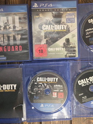 Call Of Duty Bundle για PlayStation 4 σαν καινούργιο