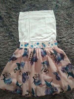 Wonderful short floral skirt with straps
