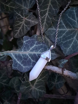 Snow Quartz Crystal Pendant like new, white and silver
