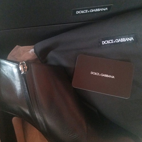 Dolce & Gabbana ankle boots new, calf leather, size 39