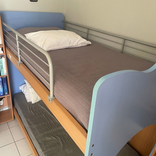 Neoset wooden bunk bed used with ladder included