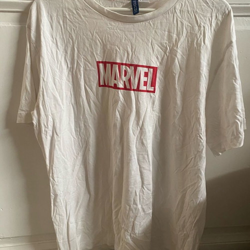 Marvel H&M T-shirt like new, size L, white