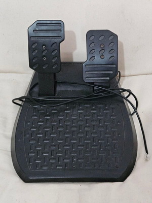 Thrustmaster 2 Pedal Set like new, PC racing wheels