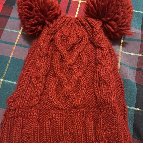 Knitted hat used, burgundy Zara with two pom-poms