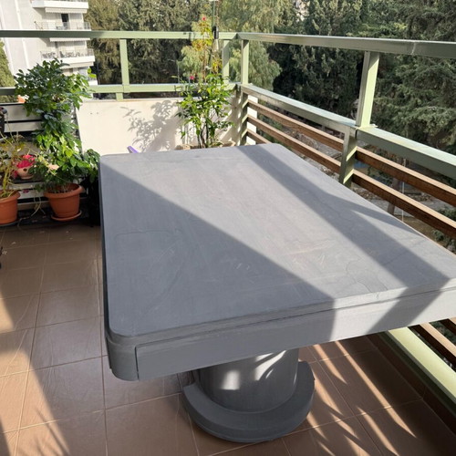 Table like new, 150x100x86 cm