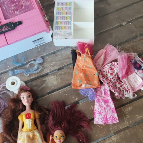 Barbie κούκλες και αξεσουάρ μεταχειρισμένα, σετ