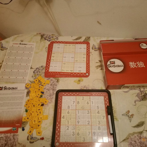 Sudoku board game in excellent condition with magnetic board