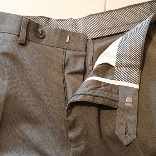 Marks & Spencer Tailoring men's fabric pants crease resistant gray size W32 L31 like new