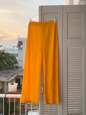 Παντελόνα Zara κίτρινη με φαρδύ τελείωμα σαν καινούργιο, μέγεθος L