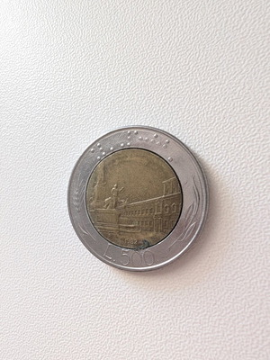 Italian 500 Lire Coin 1982 used, bimetallic