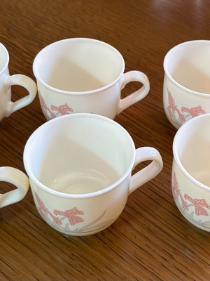 Arcopal France vintage coffee cups set of 6 opal glass like new