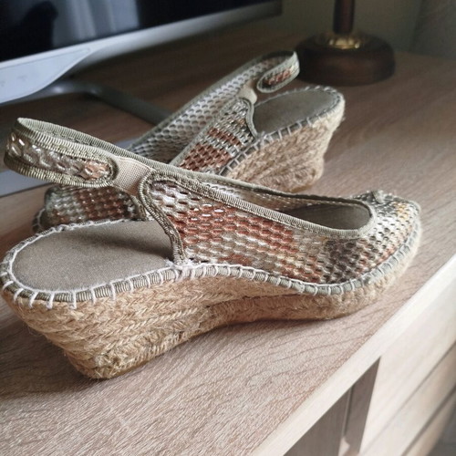 Women's platform sandals used, size 37