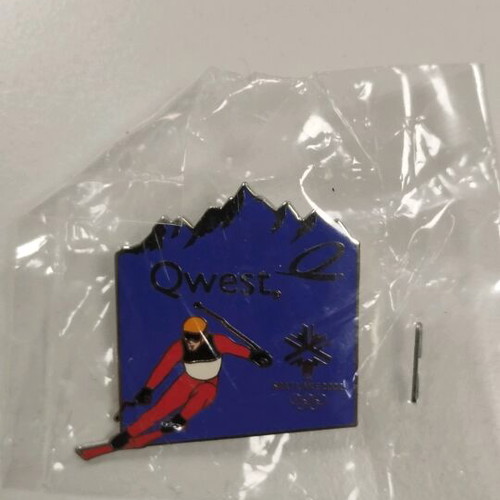 Pins 2 pieces Winter Olympic Games USA 2002 like new